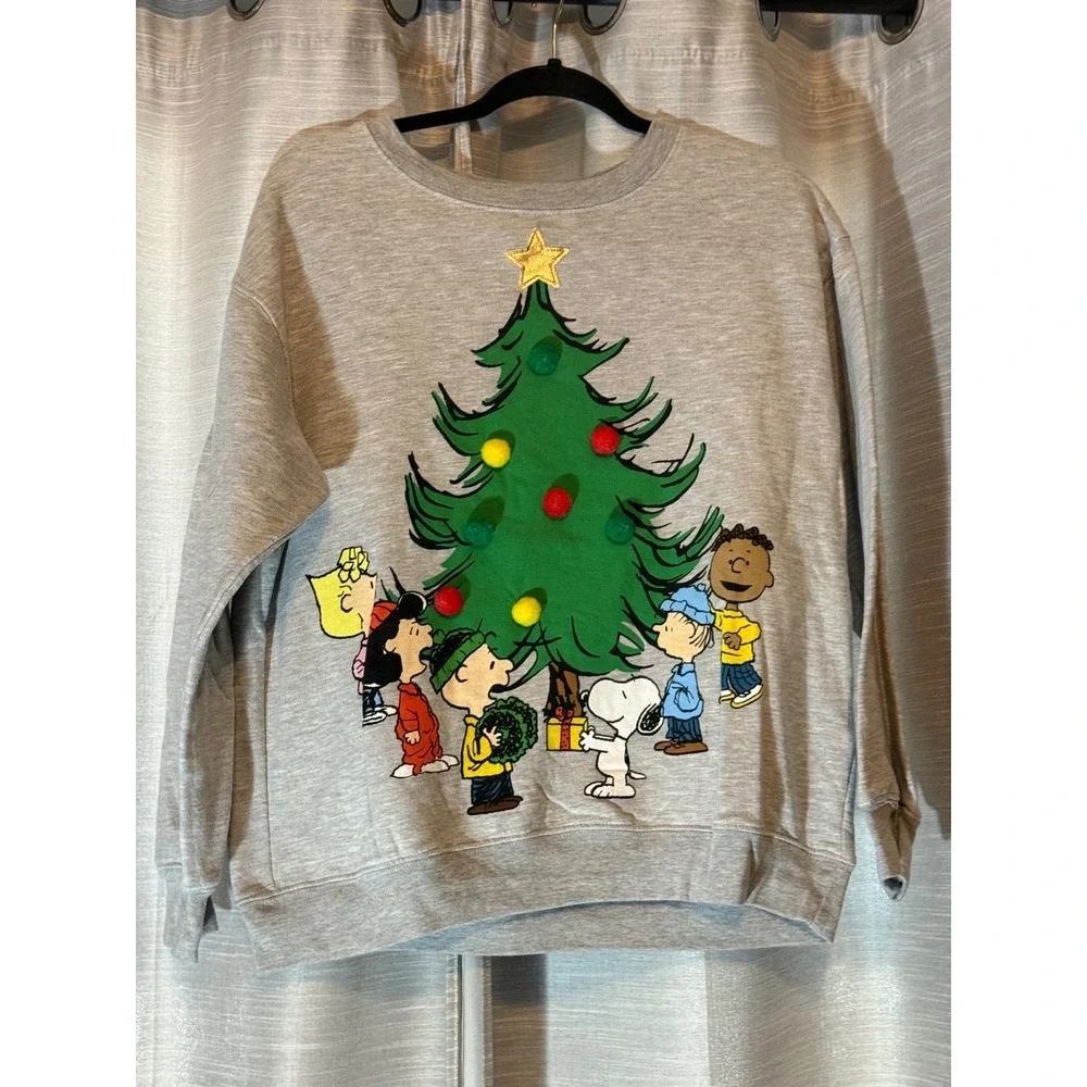 Peanuts Pullover Crewneck Gray Sweatshirt Sz M(8-10) Holiday Christmas Tree NWOT